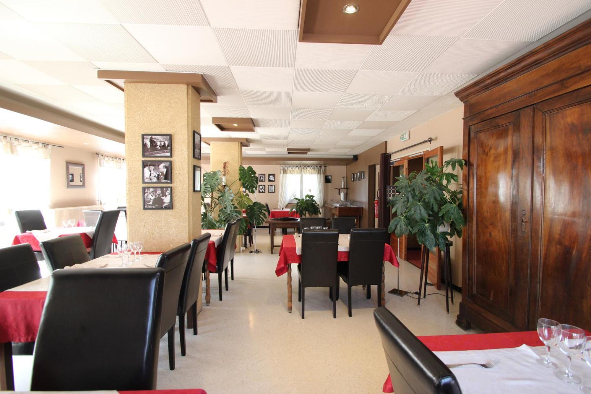 Hotel Le Valaurie Saint-Nazaire  Экстерьер фото
