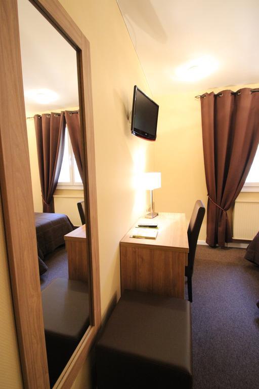 Hotel Le Valaurie Saint-Nazaire  Экстерьер фото