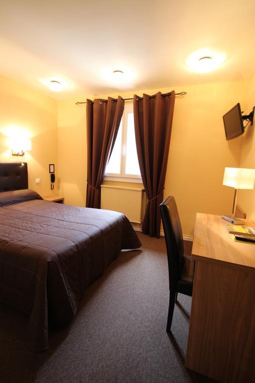 Hotel Le Valaurie Saint-Nazaire  Экстерьер фото